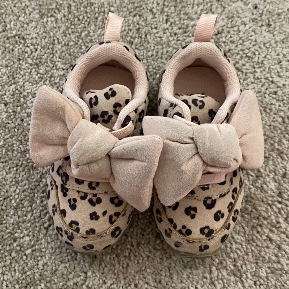 H&M pink sneakers